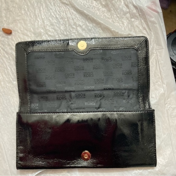 Michael kors black patent leather evening clutch bag